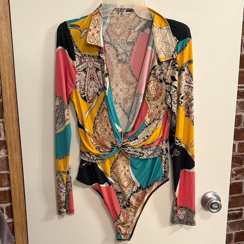 Fashion Nova Beige and Yellow Patterned Top